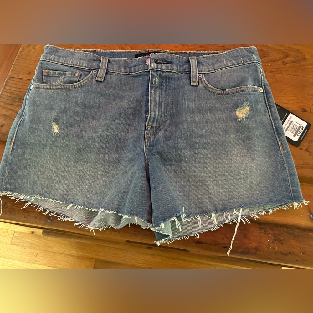 Hudson Gemma cutoff jean shorts size 28